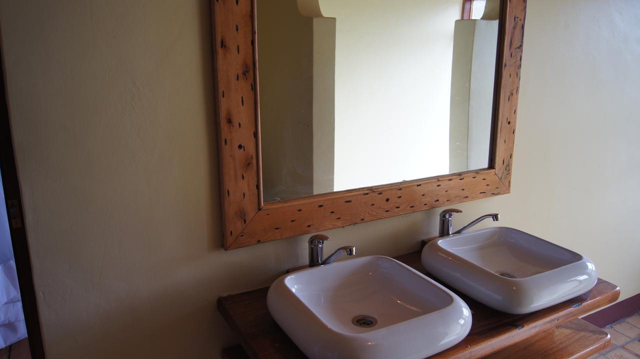 Buhoma Community Haven Lodge Bugambira Номер фото
